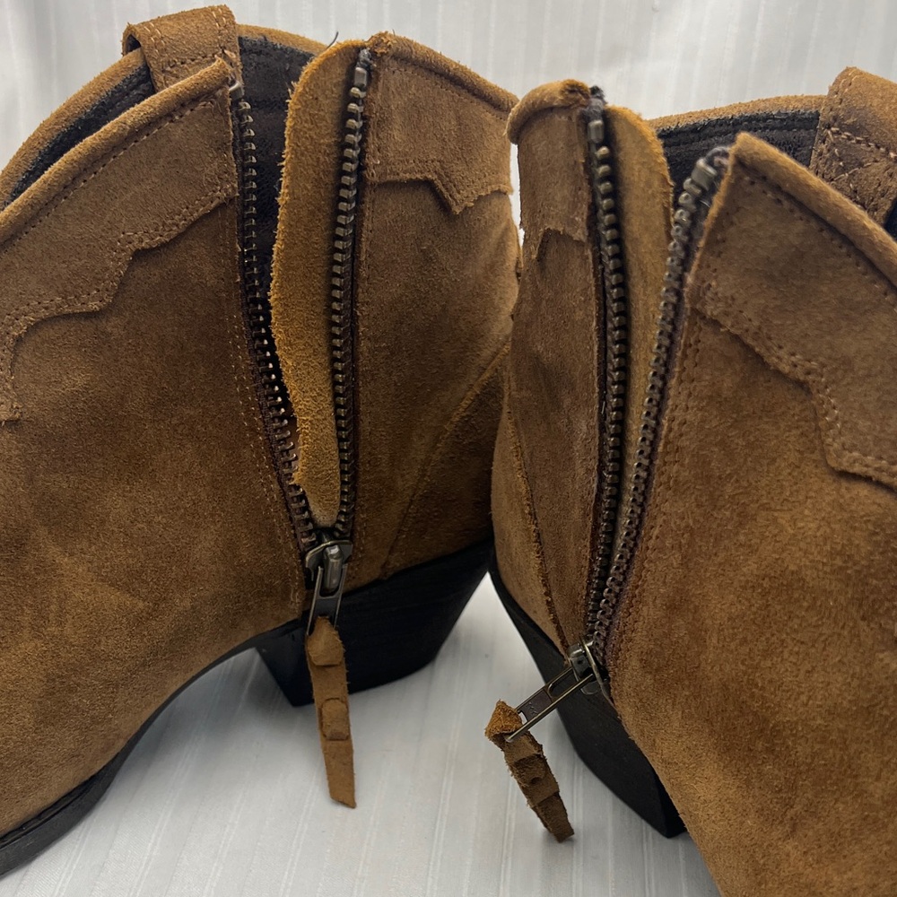 ARIAT Brown Suede Ankle Boots Women’s Size 9 - Picture 3 of 16